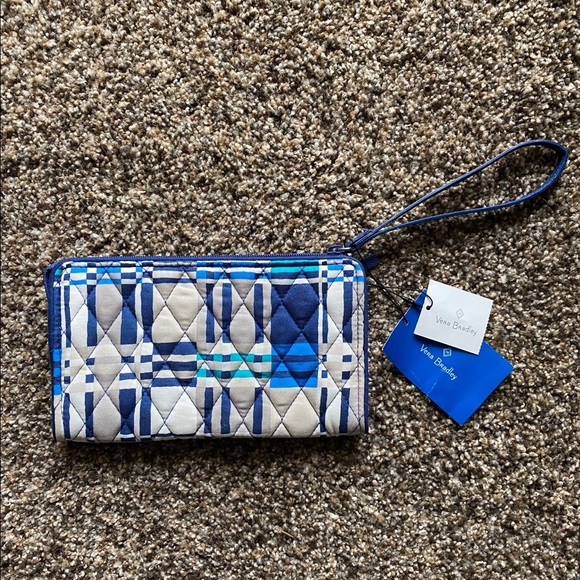 Vera Bradley RFID Wristlet - Picture 2 of 5
